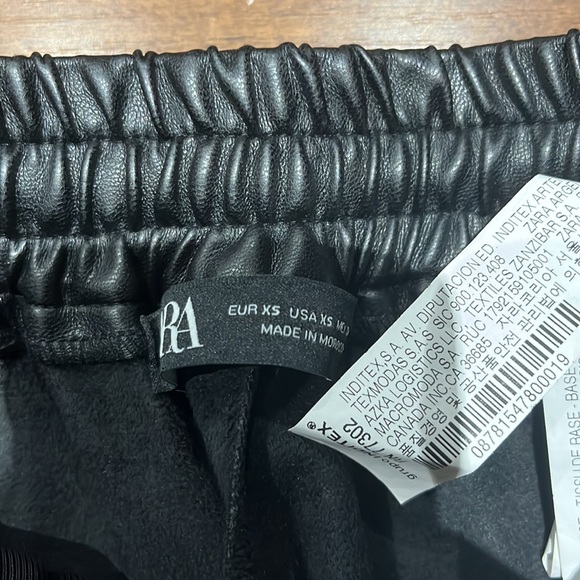 Zara black joggers faux leather. Size XS. Very trendy. !! Super sexy jogger. - Picture 5 of 9